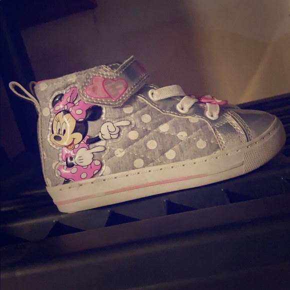minnie mouse light up shoes